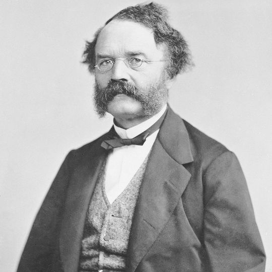 Werner von Siemens: Der einfache Junge aus dem Dorf, der in einem Berliner Hinterhof ein „Weltgeschäft à la Fugger“ begann. Werner von Siemens: Der einfache Junge aus dem Dorf, der in einem Berliner Hinterhof ein „Weltgeschäft à la Fugger“ begann.