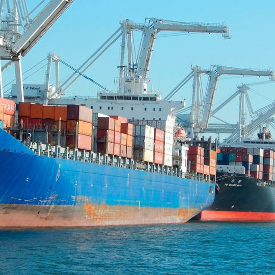 Für Sicherheit, Orchestrierung und Management von Containern braucht es mehr als Docker – sagt Red Hat und empfiehlt die eigene Managementlösung CloudForms. Für Sicherheit, Orchestrierung und Management von Containern braucht es mehr als Docker – sagt Red Hat und empfiehlt die eigene Managementlösung CloudForms.