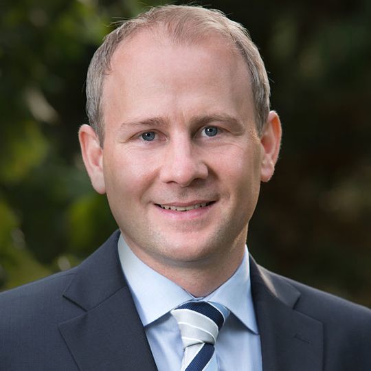 Markus Scheitzach wird zum 01.03.2017 CFO der Dräxlmaier Group. Markus Scheitzach wird zum 01.03.2017 CFO der Dräxlmaier Group.