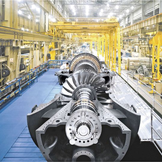 Bild 1: Bei General Electric vollzieht sich der Wandel im Unternehmen bereits sichtbar: Maschinen werden mit Sensoren ausgestattet und mit den analysierten Rückmeldedaten schafft man es Stillstandszeiten zu verringern beziehungsweise die Effizienz zu erhöhen.