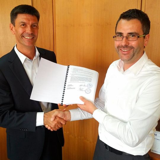 Gianluca Minicucci (right), Director of Seko Middle East FZE), and Sylvain Latuilerie (left), who will manage the new unit Lewa Nikkiso Middle East FZE. Gianluca Minicucci (right), Director of Seko Middle East FZE), and Sylvain Latuilerie (left), who will manage the new unit Lewa Nikkiso Middle East FZE.