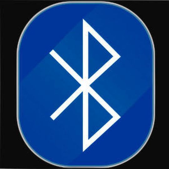 Nicht "nur" zur reinen Gerätekopplung: Die Bluetooth Special Interest Group (SIG) stellt die im Juni 2016 erstmals angekündigte nächste Generation des Verbindungsprotokolls, Bluetooth 5, ab sofort zur Verfügung. Nicht "nur" zur reinen Gerätekopplung: Die Bluetooth Special Interest Group (SIG) stellt die im Juni 2016 erstmals angekündigte nächste Generation des Verbindungsprotokolls, Bluetooth 5, ab sofort zur Verfügung.