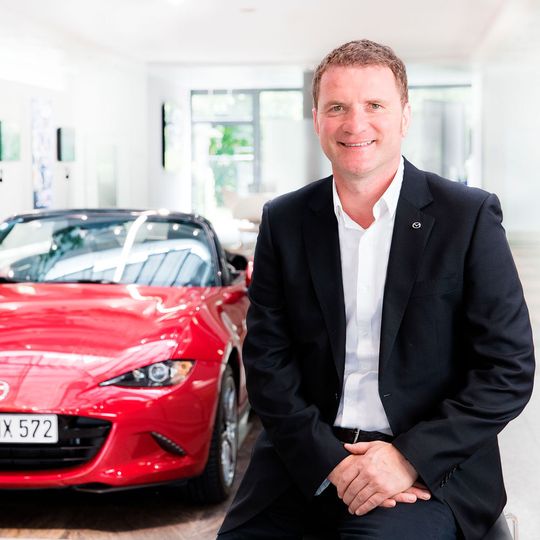 Gerd Meyer, Servicedirektor von Mazda Deutschland, will in die neuen Serviceverträge leistungsorientierte Kriterien einbinden. Gerd Meyer, Servicedirektor von Mazda Deutschland, will in die neuen Serviceverträge leistungsorientierte Kriterien einbinden.