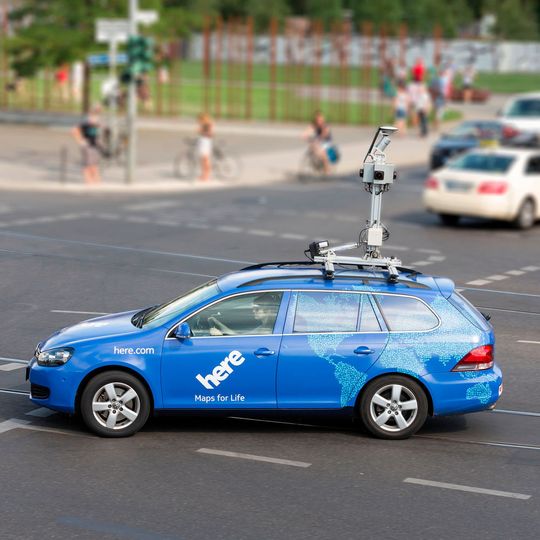 Here erstellt u. a. mittels Lidar-Technik ein Abbild von Straßen und Verkehrsschildern. Here erstellt u. a. mittels Lidar-Technik ein Abbild von Straßen und Verkehrsschildern.