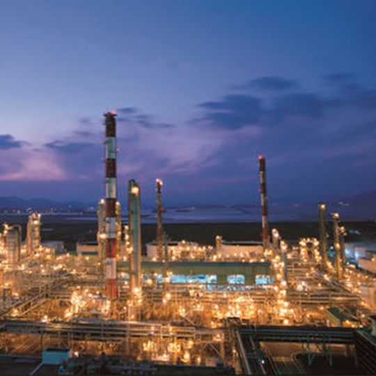 Lotte Chemical‘s Yeosu complex produces both ethylene 1,000 KTA and MEG 400 KTA. Lotte Chemical‘s Yeosu complex produces both ethylene 1,000 KTA and MEG 400 KTA.