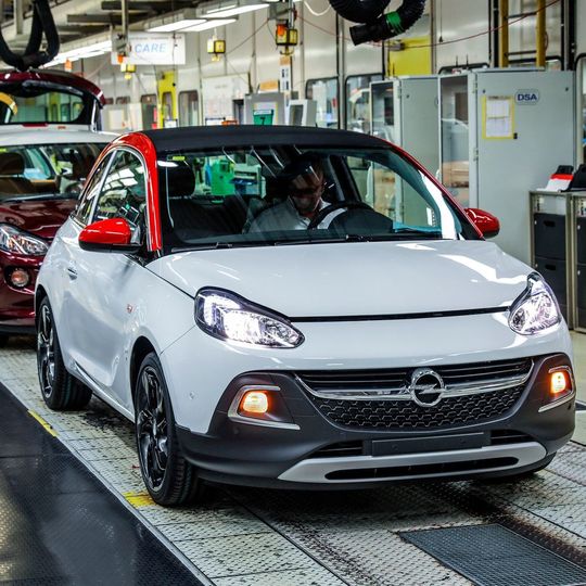 Der Adam rollt derzeit noch in Eisenach vom Band. Künftig fertigt Opel dort den Mokka. Der Adam rollt derzeit noch in Eisenach vom Band. Künftig fertigt Opel dort den Mokka.
