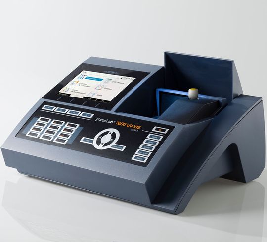 Photolab 7600 UV-Vis Photolab 7600 UV-Vis