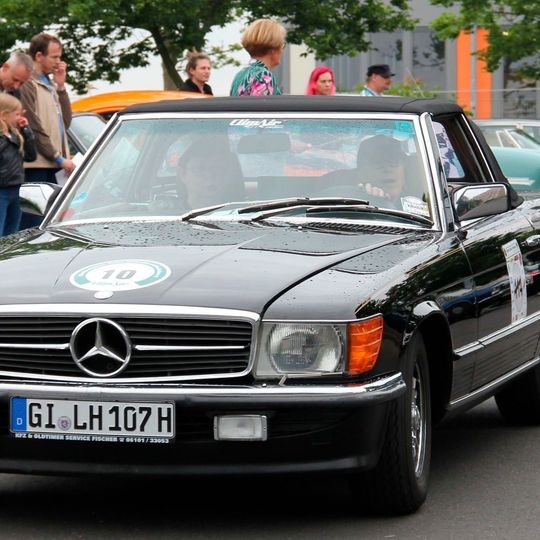 Die Lebenshilfe Gießen verlost wie in den vergangenen Jahren unter allen Geld-Spendern wieder wertvolle Oldtimer. Die Lebenshilfe Gießen verlost wie in den vergangenen Jahren unter allen Geld-Spendern wieder wertvolle Oldtimer.