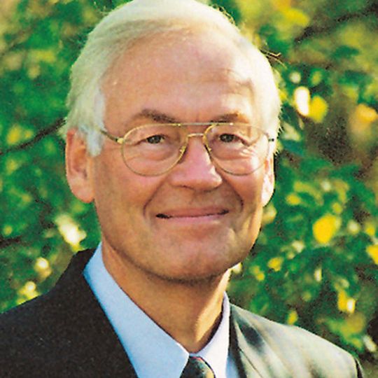 Prof. Christian Dirks: EMV-Forschung und Schulung Prof. Christian Dirks: EMV-Forschung und Schulung