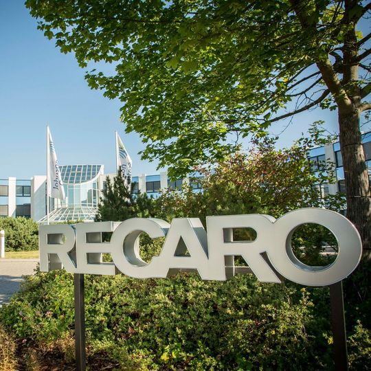 Ab 2020 liefert Recaro an MAN 100.000 Fahrer- und Beifahrersitze jährlich. Ausgestattet werden alle leichten, mittelschweren und schweren Lkw des Nutzfahrzeugherstellers. Ab 2020 liefert Recaro an MAN 100.000 Fahrer- und Beifahrersitze jährlich. Ausgestattet werden alle leichten, mittelschweren und schweren Lkw des Nutzfahrzeugherstellers.