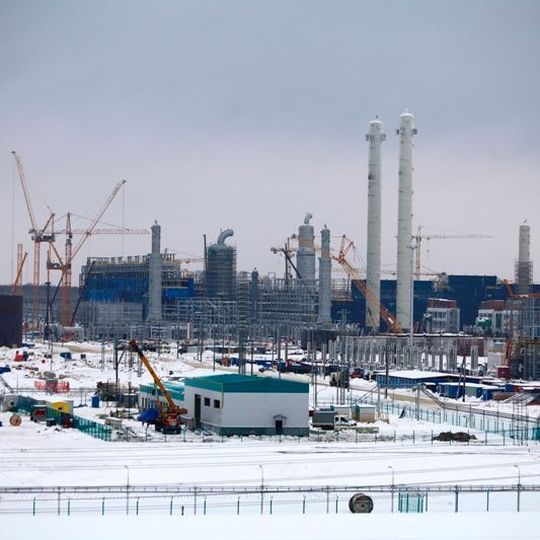 The design capacity of the new production facility will be up to 37,000 Nm3/h of nitrogen and 28,000 Nm3/h of dry compressed air. The design capacity of the new production facility will be up to 37,000 Nm3/h of nitrogen and 28,000 Nm3/h of dry compressed air.