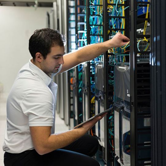 Unverzichtbar: Backup und Archivierung Unverzichtbar: Backup und Archivierung