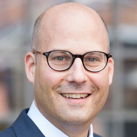 Matthias Schubert wird zum 1. April Chef des Bereichs Mobilität beim TÜV Rheinland. Matthias Schubert wird zum 1. April Chef des Bereichs Mobilität beim TÜV Rheinland.