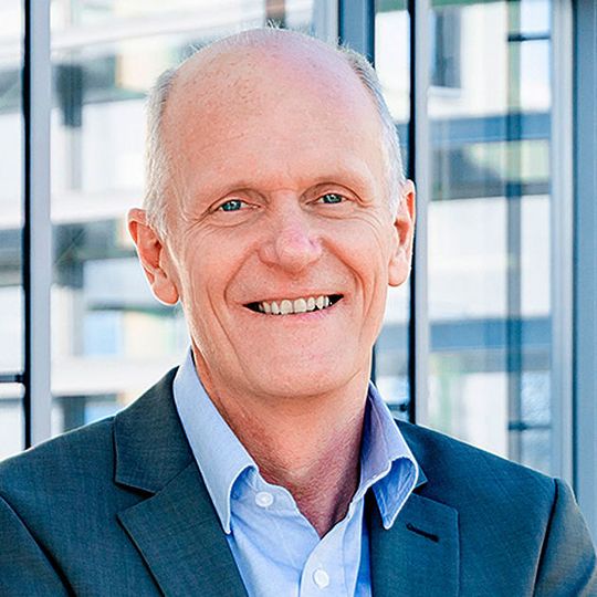 Mit Wirkung zum 1. Januar 2017 ist Robert Saller neuer Geschäftsführer bei Delo. Mit Wirkung zum 1. Januar 2017 ist Robert Saller neuer Geschäftsführer bei Delo.