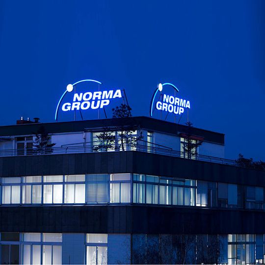 Die Norma Group hat einen Großauftrag für Urea-Transportsysteme von einem japanischen Hersteller von Nutzfahrzeugen erhalten. Die Norma Group hat einen Großauftrag für Urea-Transportsysteme von einem japanischen Hersteller von Nutzfahrzeugen erhalten.