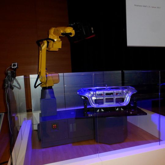 Beim Workshops „3D-Messtechnik in Blechumform-Prozessketten“ von GOM in Hanau konnten die Teilnehmer Messtechnik live erleben. Beim Workshops „3D-Messtechnik in Blechumform-Prozessketten“ von GOM in Hanau konnten die Teilnehmer Messtechnik live erleben.