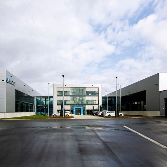 Die Arnold Group will diverse Unternehmensbereiche unter dem Namen Blue Fastening Systems stärker verzahnen. Die Arnold Group will diverse Unternehmensbereiche unter dem Namen Blue Fastening Systems stärker verzahnen.