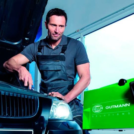 Hella Gutmann Solutions ist der Diagnosespezialist im Hella-Netzwerk. Hella Gutmann Solutions ist der Diagnosespezialist im Hella-Netzwerk.