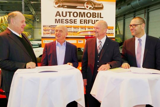 Gute Stimmung beim Kfz-Gewerbe Thüringen: (v. li.) Helmut Peter (Handelsbeauftragter), Uwe Crüger (Vizepräsident), Holger Schade (Präsident) und Dietmar Hoffmann (Geschäftsführer).