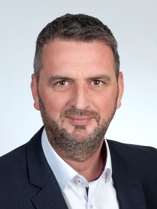 Die Rubrik Inc. gehört luat Forbes zu den "Next Billion-Dollar Startups 2016". Cristian Scherf arbeitet als Account Executive für das Unternehmen.