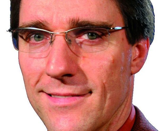 „Werkzeugschleifer müssen sich stärker mit dem wirtschaftlichen Herstellen von Sonderwerkzeugen in kleinen Losgrößen auseinandersetzen“, fordert Prof. Dr.-Ing. Wilfried Saxler, Geschäftsführer des FDPW. Bild: FDPW „Werkzeugschleifer müssen sich stärker mit dem wirtschaftlichen Herstellen von Sonderwerkzeugen in kleinen Losgrößen auseinandersetzen“, fordert Prof. Dr.-Ing. Wilfried Saxler, Geschäftsführer des FDPW. Bild: FDPW
