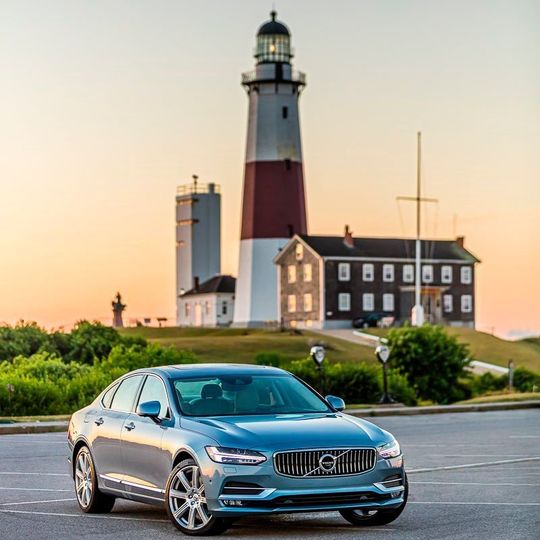 Volvo hat das Geschäftsjahr 2016 mit einem Rekordergebnis beendet: 534.332 Fahrzeuge verkaufte der schwedische Automobilhersteller. Volvo hat das Geschäftsjahr 2016 mit einem Rekordergebnis beendet: 534.332 Fahrzeuge verkaufte der schwedische Automobilhersteller.