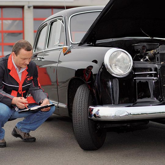 Gut erhaltene Oldtimer werden immer teurer. Gut erhaltene Oldtimer werden immer teurer.