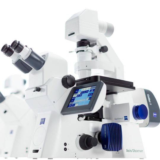 Die Zeiss Axio Observer Familie bildet mit drei stabilen und modularen Mikroskopstativen die Grundlage für flexible und effiziente Bildverarbeitung. Die Zeiss Axio Observer Familie bildet mit drei stabilen und modularen Mikroskopstativen die Grundlage für flexible und effiziente Bildverarbeitung.