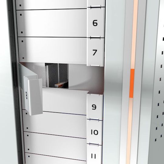 Das Einzelausgabesystem „Tool24“ der Hoffmann Group feiert auf der Logimat 2017 seine Weltpremiere. Das Einzelausgabesystem „Tool24“ der Hoffmann Group feiert auf der Logimat 2017 seine Weltpremiere.