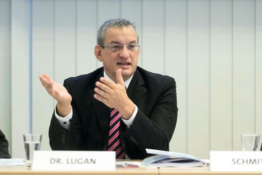 „Medtech Europe will die Aufmerksamkeit für die Bedeutung von Medizintechnologien steigern“, Dr. Meinrad Lugan, Medtech Europe. „Medtech Europe will die Aufmerksamkeit für die Bedeutung von Medizintechnologien steigern“, Dr. Meinrad Lugan, Medtech Europe.