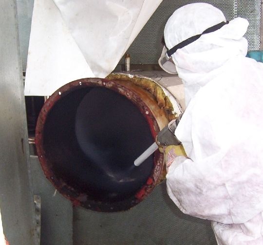 Reinigen mit Trockeneis: Das Cryoclean-Verfahren beim Einsatz in einer Thermischen Nachverbrennungsanlage Reinigen mit Trockeneis: Das Cryoclean-Verfahren beim Einsatz in einer Thermischen Nachverbrennungsanlage