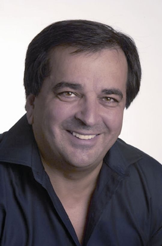 Andy Kyte ist seit elf Jahren Analyst bei Gartner. Insgesamt arbeitet er seit 25 Jahren in der Informations- und Kommunikationsbranche, davon 15 Jahre als Distinguished Engineer bei ICL, heute Fujitsu Siemens Computers. Andy Kyte ist seit elf Jahren Analyst bei Gartner. Insgesamt arbeitet er seit 25 Jahren in der Informations- und Kommunikationsbranche, davon 15 Jahre als Distinguished Engineer bei ICL, heute Fujitsu Siemens Computers.
