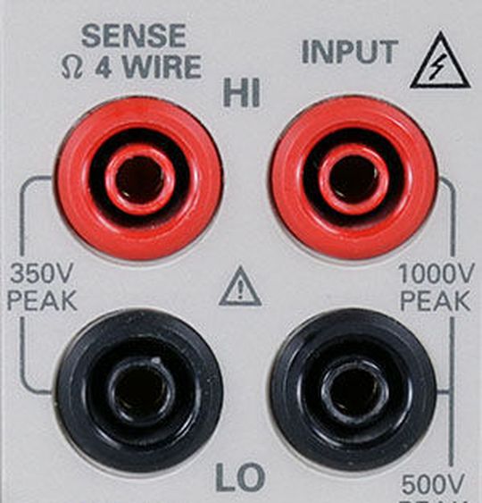 Bild 3: 4-Draht-Anschluss eines DMM
