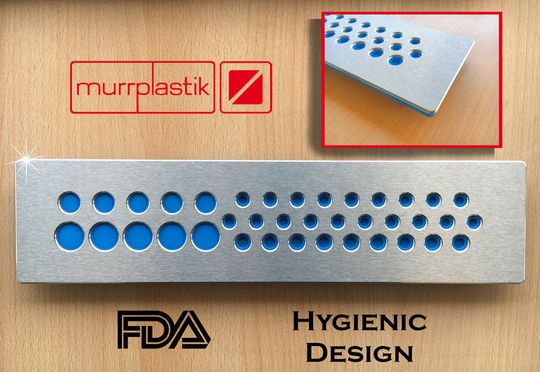Zusammenarbeit: Die Firma Murrplastik AG produziert im Kabeldurchführungs- und Halterungsbereich Kabeldurchführungsplatten aus Metall, die mit Elastomeren zur Abdichtung kombiniert werden. Diese kommen ab sofort von Tec-Joint. Zusammenarbeit: Die Firma Murrplastik AG produziert im Kabeldurchführungs- und Halterungsbereich Kabeldurchführungsplatten aus Metall, die mit Elastomeren zur Abdichtung kombiniert werden. Diese kommen ab sofort von Tec-Joint.