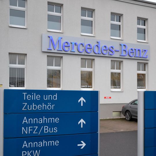 Mercedes-Benz Servicepartner geraten immer weiter unter Druck. Mercedes-Benz Servicepartner geraten immer weiter unter Druck.