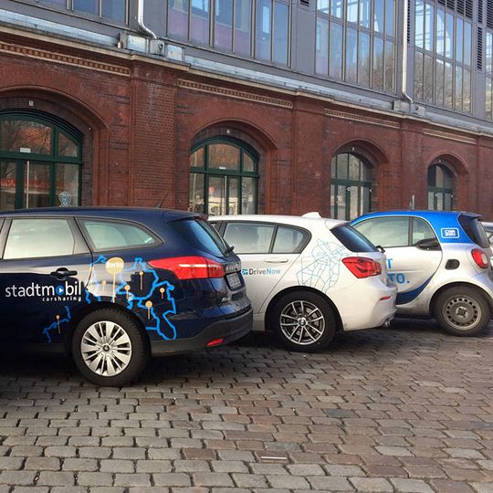Die Zahl der für das Carsharing registrierten Nutzer stieg zum Jahreswechsel auf über 1,7 Millionen. Die Zahl der für das Carsharing registrierten Nutzer stieg zum Jahreswechsel auf über 1,7 Millionen.