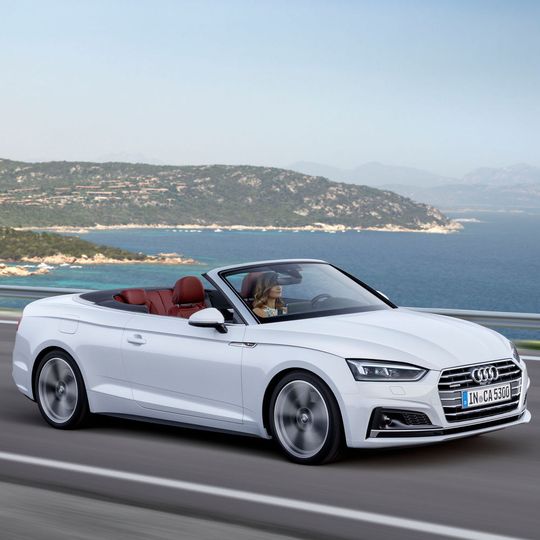 Der Audi A5 ist auch wieder offen erhältlich. Der Audi A5 ist auch wieder offen erhältlich.