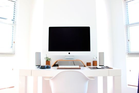 Welche Erwartungen die Mitarbeiter an ihren IT-Arbeitsplatz der Zukunft haben, zeigt nun eine aktuelle Befragung unter 2.000 Mitarbeitern aller wichtigen Branchen. Welche Erwartungen die Mitarbeiter an ihren IT-Arbeitsplatz der Zukunft haben, zeigt nun eine aktuelle Befragung unter 2.000 Mitarbeitern aller wichtigen Branchen.