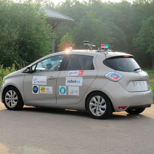 Als Basis für das automatisierte Testfahrzeug dient der Renault Zoe. Als Basis für das automatisierte Testfahrzeug dient der Renault Zoe.
