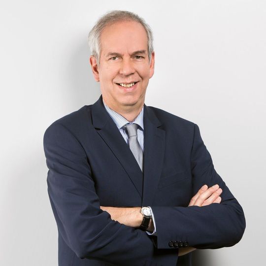 Bernhard Jacobs, Geschäftsführer des Industrieverbandes Blechumformung: „Wir hoffen, dass Liefersicherheit auch honoriert wird.“ Bernhard Jacobs, Geschäftsführer des Industrieverbandes Blechumformung: „Wir hoffen, dass Liefersicherheit auch honoriert wird.“