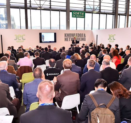 Vom 14. bis 16 März füllt die JEC World wieder zwei Hallen auf dem Messeglände Paris Nord Villepinte, wie es heißt. „Im Mittelpunkt der Messe steht das Thema Innovation“, so Frédérique Mutel, Präsidentin und CEO der Jec-Gruppe. Allen Prognosen zufolge, ist Messe rund um Composites und Leichtbau auf einem guten Wachstumskurs. Vom 14. bis 16 März füllt die JEC World wieder zwei Hallen auf dem Messeglände Paris Nord Villepinte, wie es heißt. „Im Mittelpunkt der Messe steht das Thema Innovation“, so Frédérique Mutel, Präsidentin und CEO der Jec-Gruppe. Allen Prognosen zufolge, ist Messe rund um Composites und Leichtbau auf einem guten Wachstumskurs.