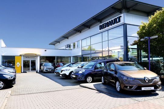 Aushängeschild der Autohausgruppe Car Union: der Standort Barsinghausen (bei Hannover). Aushängeschild der Autohausgruppe Car Union: der Standort Barsinghausen (bei Hannover).