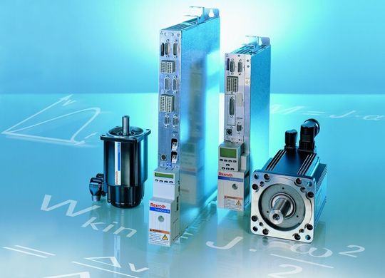 Symbiose aus Elektronik und Mechanik: Bei modernen Antrieben handelt es sich meist um mechatronische Systeme. Auslegungsprogramme wie IndraSize sorgen für eine optimale Dimensionierung von Antriebsregler, Motor und mechanischer Übertragung. Bild: BoschRexroth AG Symbiose aus Elektronik und Mechanik: Bei modernen Antrieben handelt es sich meist um mechatronische Systeme. Auslegungsprogramme wie IndraSize sorgen für eine optimale Dimensionierung von Antriebsregler, Motor und mechanischer Übertragung. Bild: BoschRexroth AG