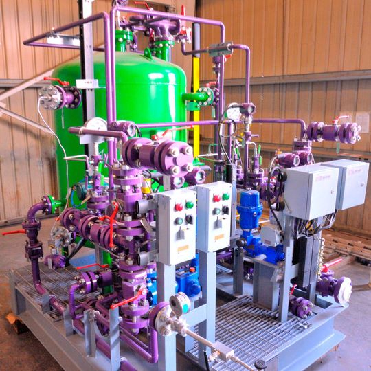 Kompaktes, anschlussfertiges Dosier-Skid mit zwei robusten Hydraulik-Membrandosierpumpen Orlita MfS zur Dosierung von Korrosionsinhibitoren Kompaktes, anschlussfertiges Dosier-Skid mit zwei robusten Hydraulik-Membrandosierpumpen Orlita MfS zur Dosierung von Korrosionsinhibitoren