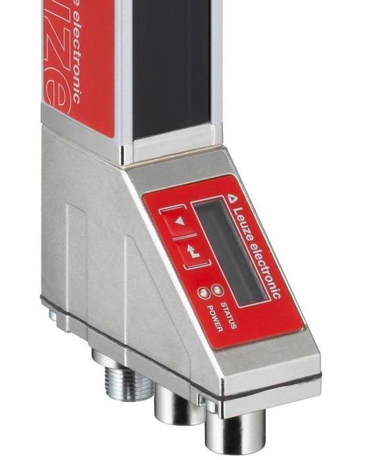 Der messende Lichtvorhang CML 700i bietet neben durchdachten Montagelösungen auch eine Vielzahl integrierter Schnittstellen. Neu ist die Variante mit ProfiNet. Der messende Lichtvorhang CML 700i bietet neben durchdachten Montagelösungen auch eine Vielzahl integrierter Schnittstellen. Neu ist die Variante mit ProfiNet.