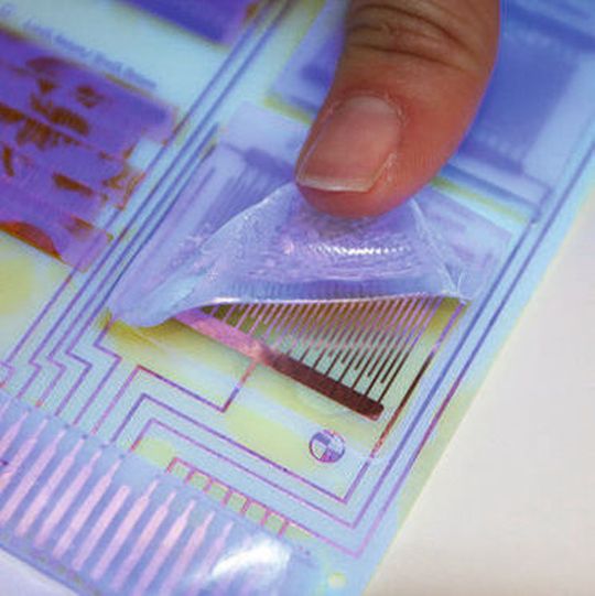 Technomelt AS 8998 ist ein Hotmelt zum Schutz von bestückten Leiterplatten