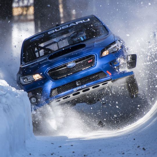 Mark Higgins hatte im Subaru Impreza WRX STI schwer mit der Natureis-Bobbahn von St. Moritz zu kämpfen. Mark Higgins hatte im Subaru Impreza WRX STI schwer mit der Natureis-Bobbahn von St. Moritz zu kämpfen.
