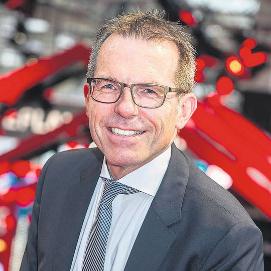 Dieter Pesch: „Mit Eplan Cogineer sparen Anwender erhebliche Zeit und verbessern zugleich die Qualität ihrer Arbeit.“