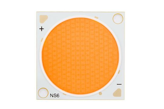 Bei der MJT-COB-LED kommen 54 Chips zum Einsatz, die eine Lichtausbeute von 168 lm/W erzeugen. Bei der MJT-COB-LED kommen 54 Chips zum Einsatz, die eine Lichtausbeute von 168 lm/W erzeugen.