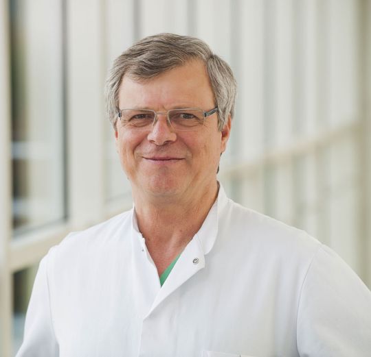 Einer der leitenden Wissenschaftler der DZHK-Studie Revacept: Prof. Dr. med. Adnan Kastrati, Deutsches Herzzentrum München Einer der leitenden Wissenschaftler der DZHK-Studie Revacept: Prof. Dr. med. Adnan Kastrati, Deutsches Herzzentrum München